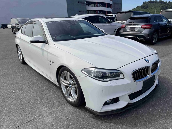 BMW 5 Series 523 i